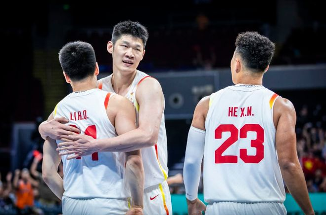 直播吧-中国男篮官宣4场热身赛：6月初两战俱乐部 下旬连战澳大利亚荷兰